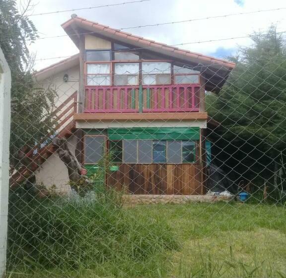 هاستل Los Aventureros