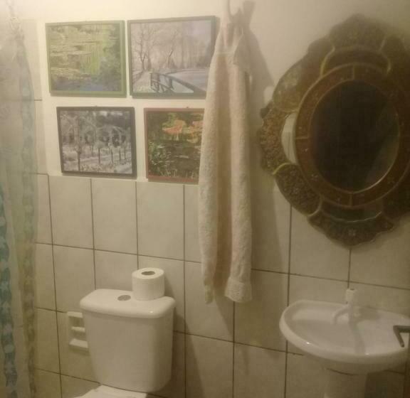 هاستل Los Aventureros