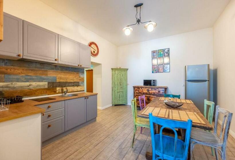 Cozyflat In The Central Arad