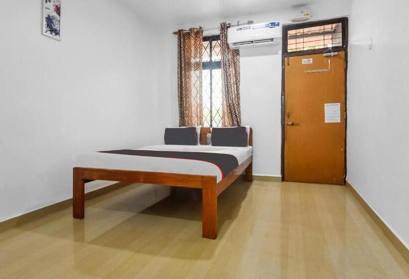 فندق Collection O Ashwem Beach Side Stay