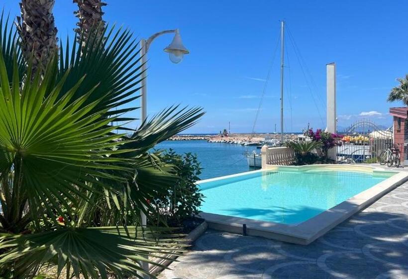 호텔 Resort Atlantis