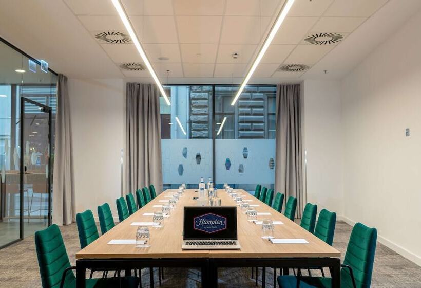 בית מלון כפרי Hampton By Hilton Budapest City Centre