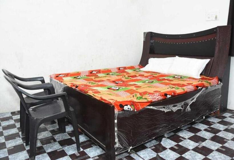 هتل Spot On 81155 Tarun Guest House