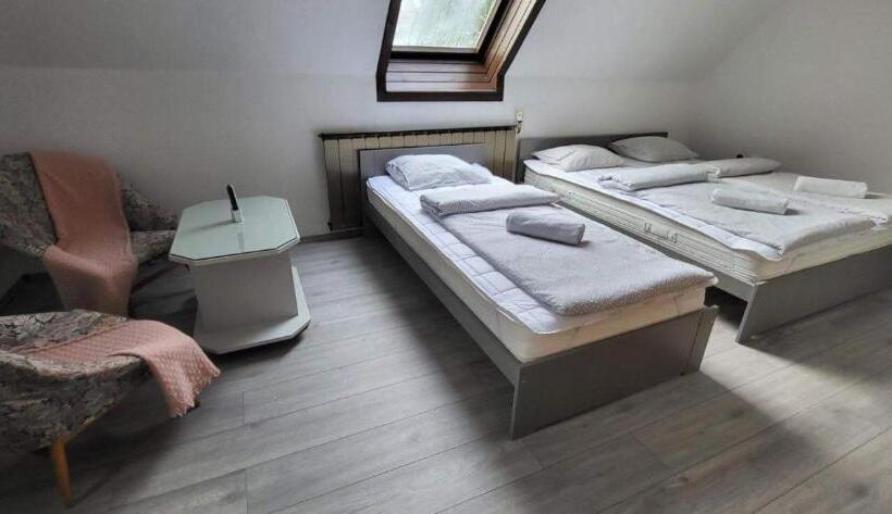 膳宿费 Aniiza Apartman