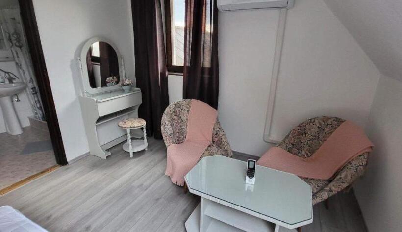 膳宿费 Aniiza Apartman