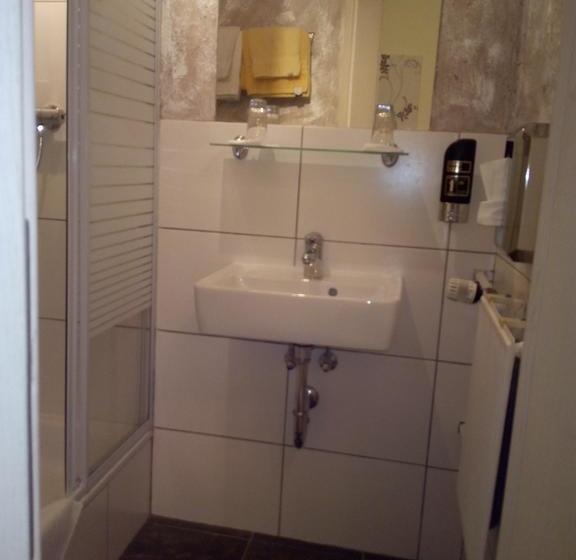 בית מלון כפרי Dom  Betzdorf