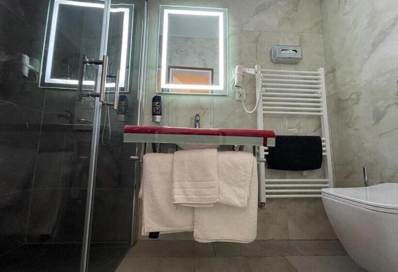 هتل Deutsches Haus