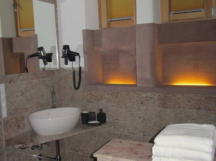 ホテル Exklusive Gastezimmer Landau