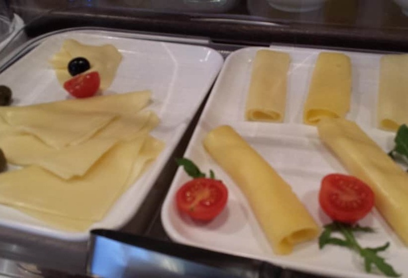 בית מלון כפרי Henry