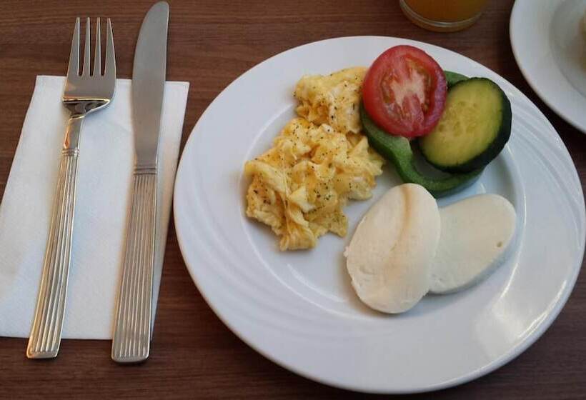 בית מלון כפרי Henry