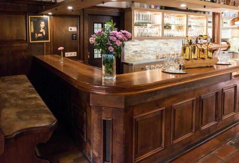 فندق Landgasthof Zum Erdinger Weissbrau