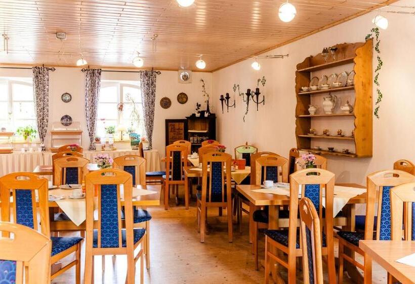 فندق Meyers Hofcafe