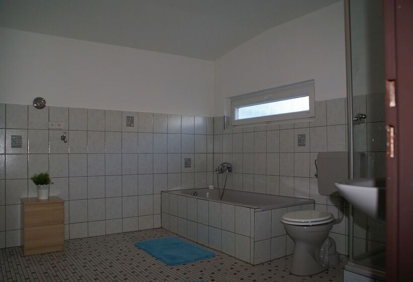 فندق Pension Lindenhof