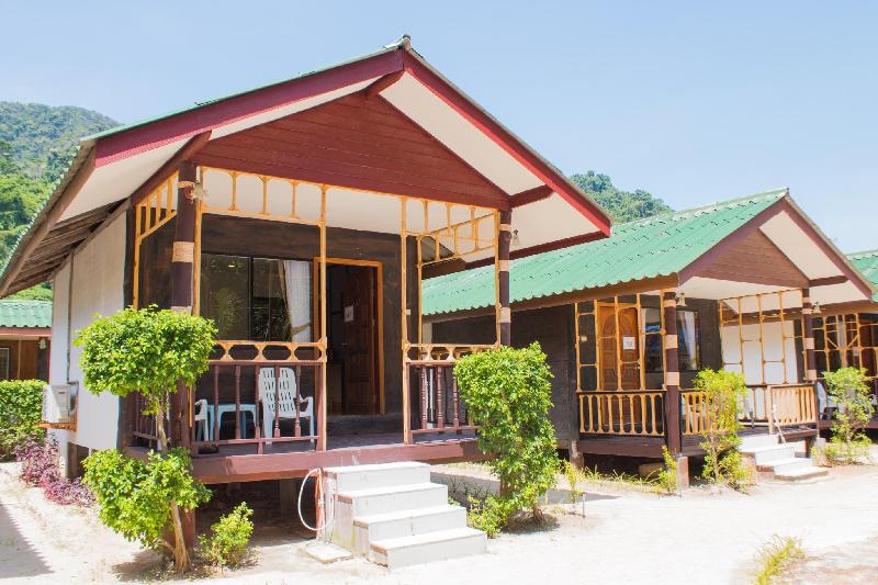 هتل Phi Phi Nice Beach Resort