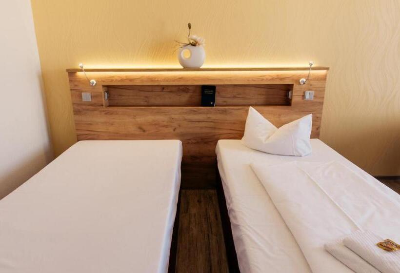 Отель & Restaurant Deutscher Kaiser