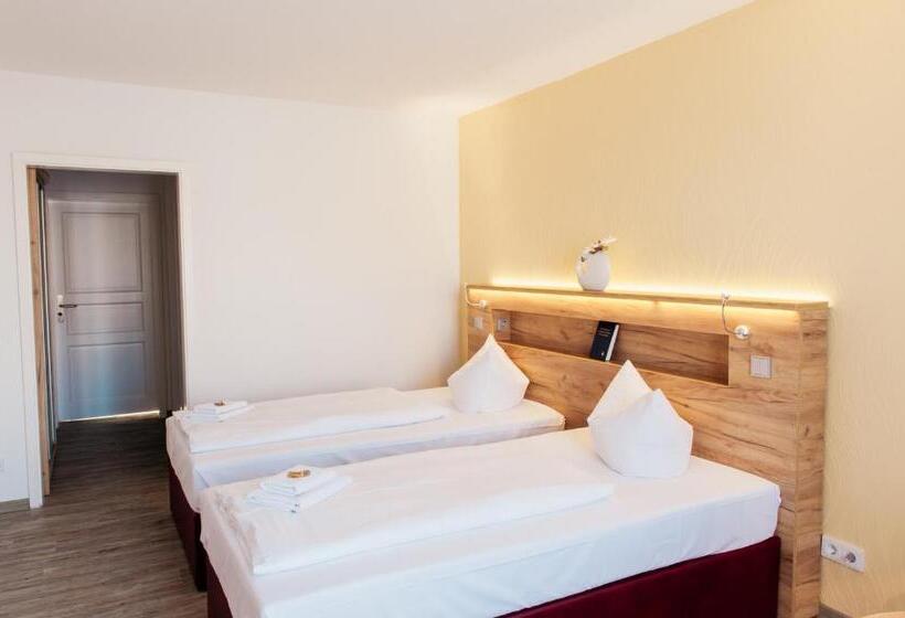 Отель & Restaurant Deutscher Kaiser