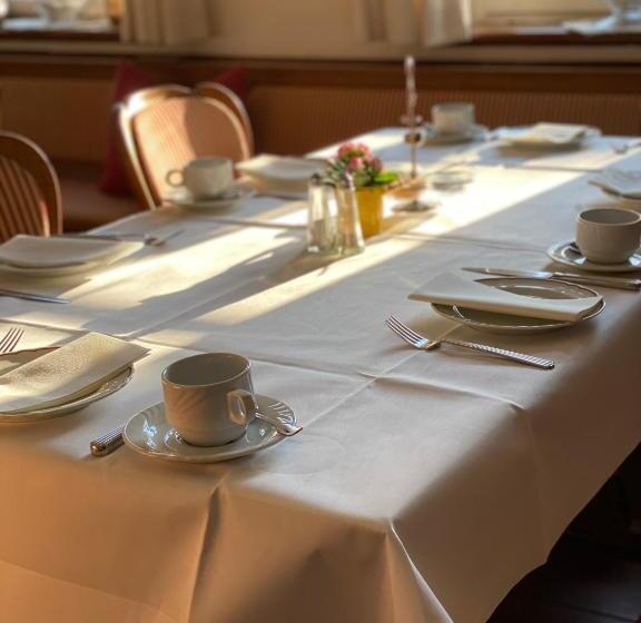 فندق & Restaurant Zum Riesen