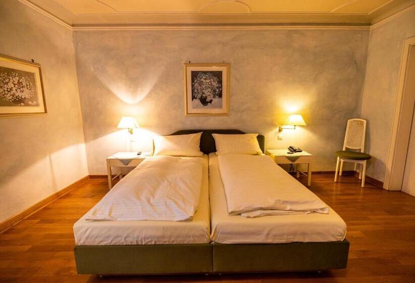 فندق & Restaurant Zum Riesen