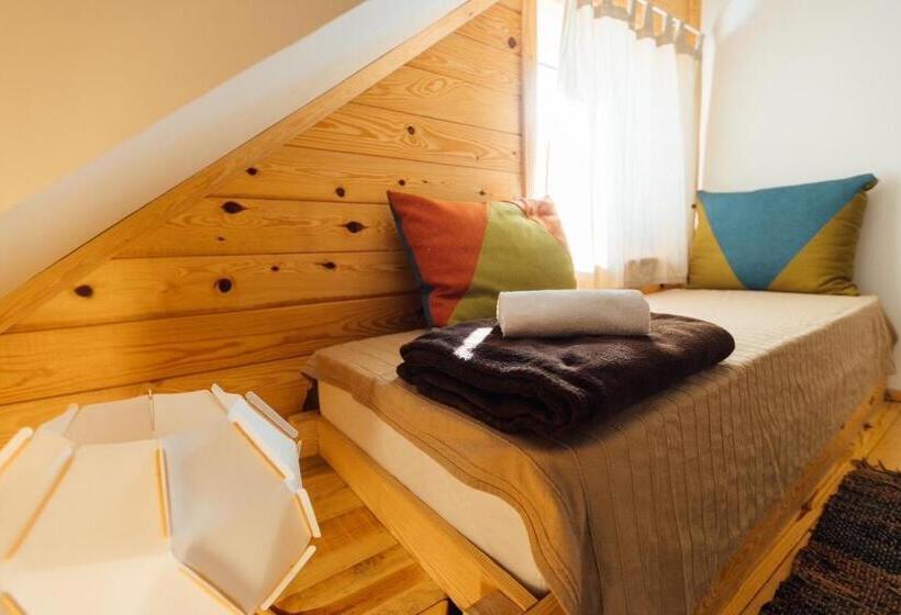 تختخواب و صبحانه Backcountry