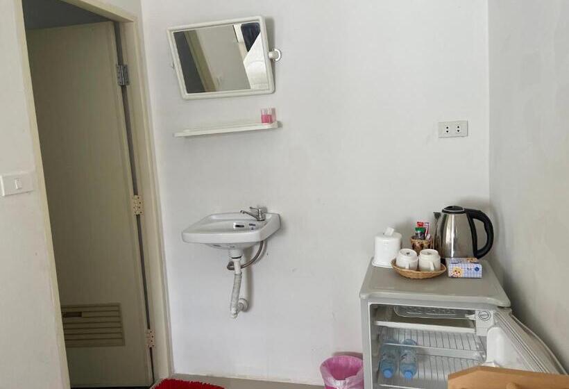 استراحتگاه บ้านระการีสอร์ต