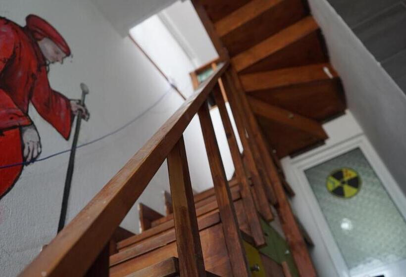 Divina Hostel