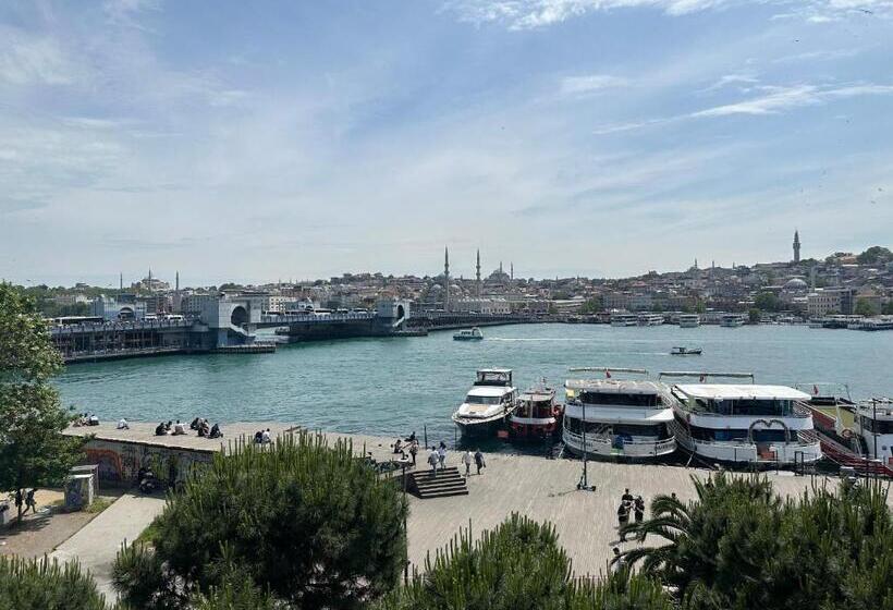 هتل Baracuda Karakoy