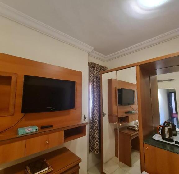 Aayan Hotel Rooms Al Shasha Close To Free Buses 1close To The Haram
