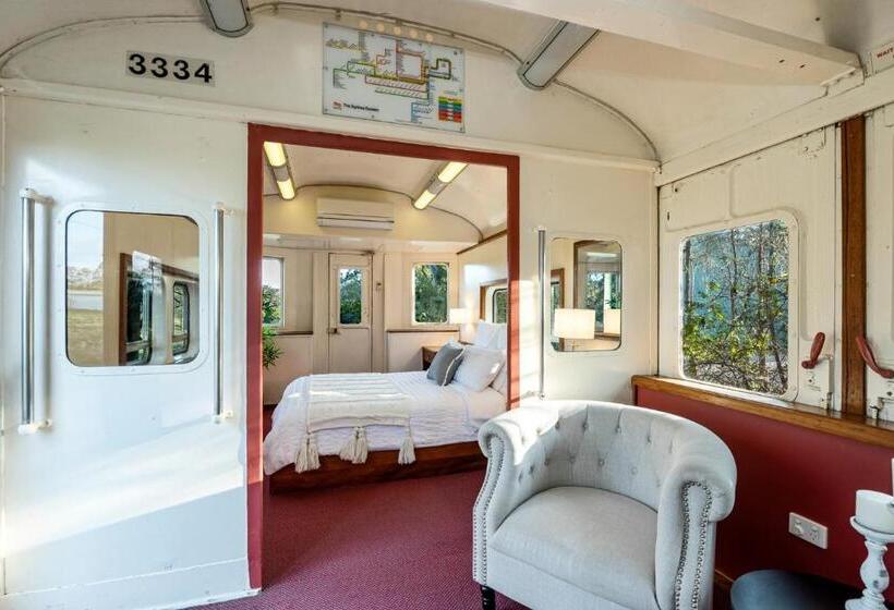 호텔 Carriageway Retreat   Unique Red Rattler Carriages And Units