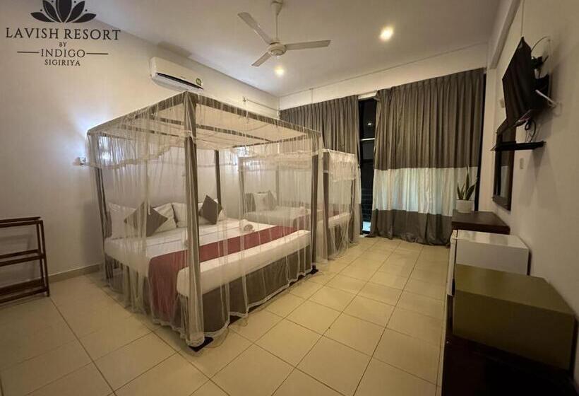 فندق Lavish Resort By Indigo