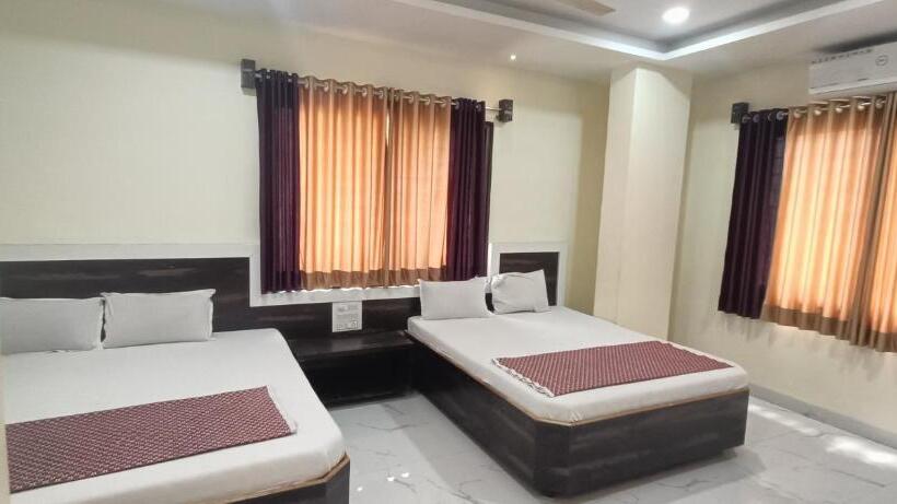 فندق Sai Viraj Palace