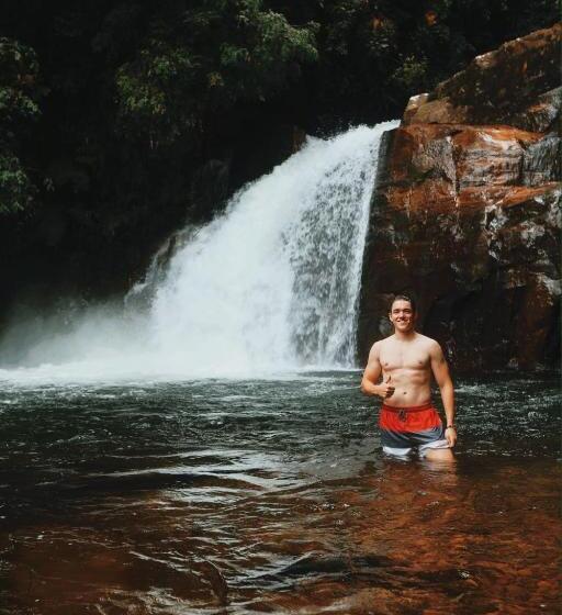 Общежитие Rainforest View Hostal And Rainforest Tours
