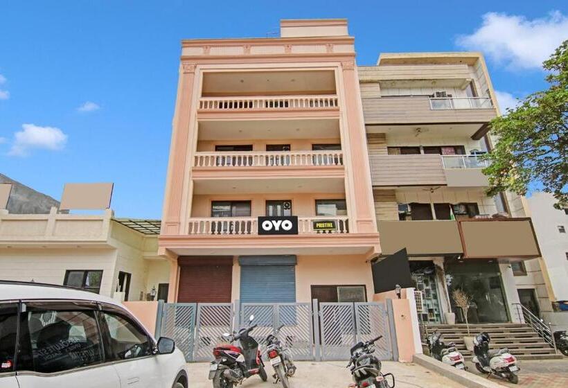 Hotel O Pristine