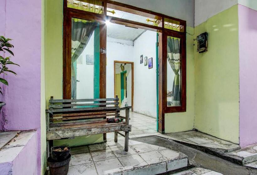 هتل Spot On 92540 Karomah Kostel Syariah