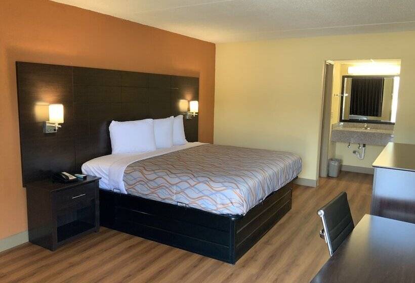 汽车旅馆  Town & Country Inn