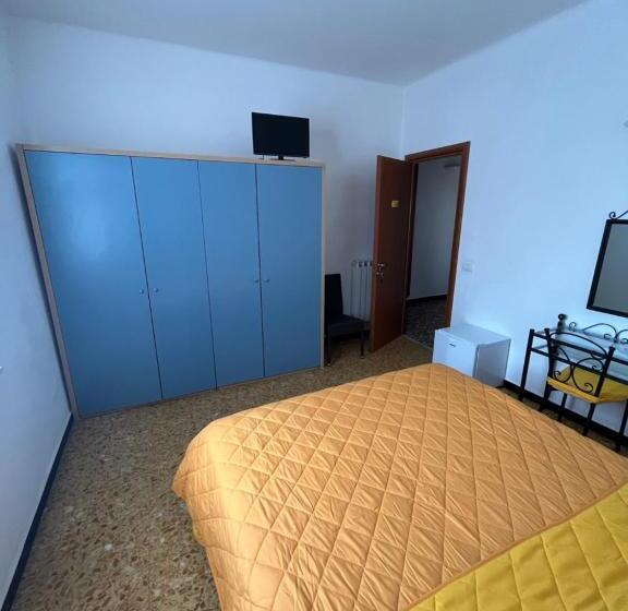 بنسيون Yolo Rooms