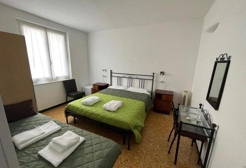بنسيون Yolo Rooms