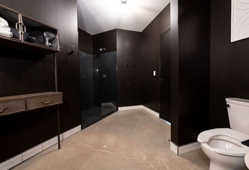 Отель Arch And Cable