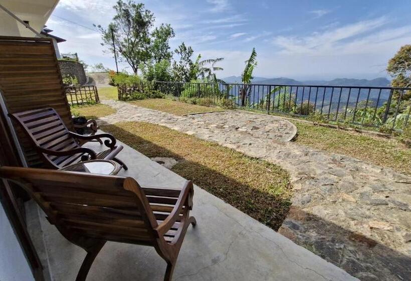 بنسيون O Neill S Cottage