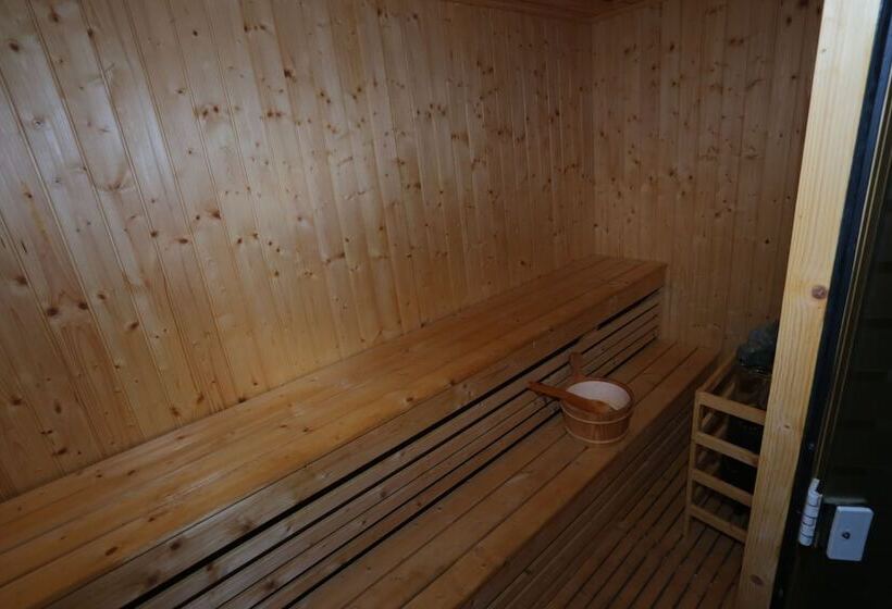 בית מלון כפרי Carolina Beach Resort & Spa