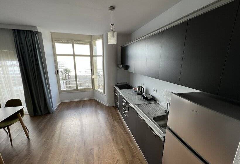 Wave Beachfront Apartments