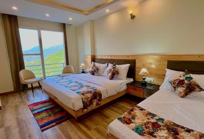 Отель Pinerock & Cafe, Mussoorie   Mountain View Luxury Rooms With Open Rooftop Cafe