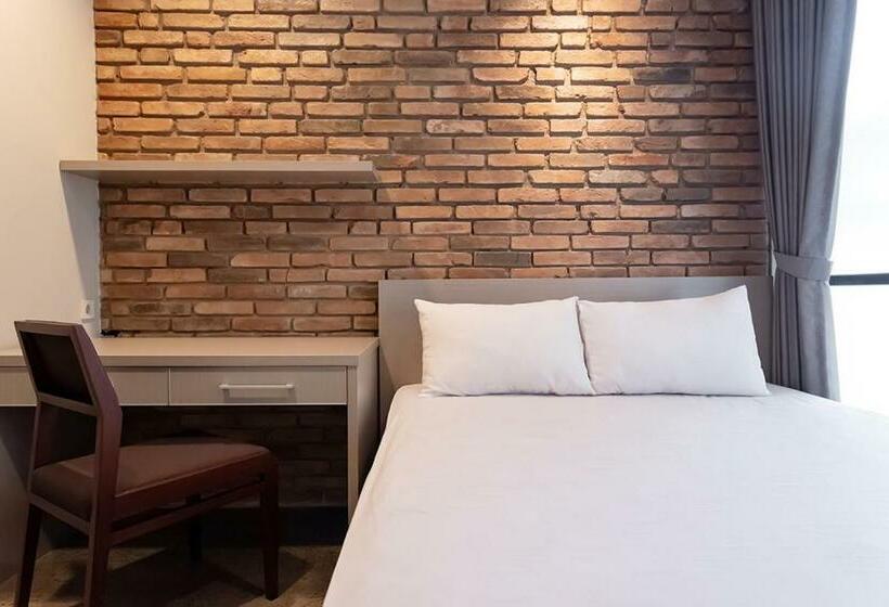 پانسیون The Heritage Karawaci