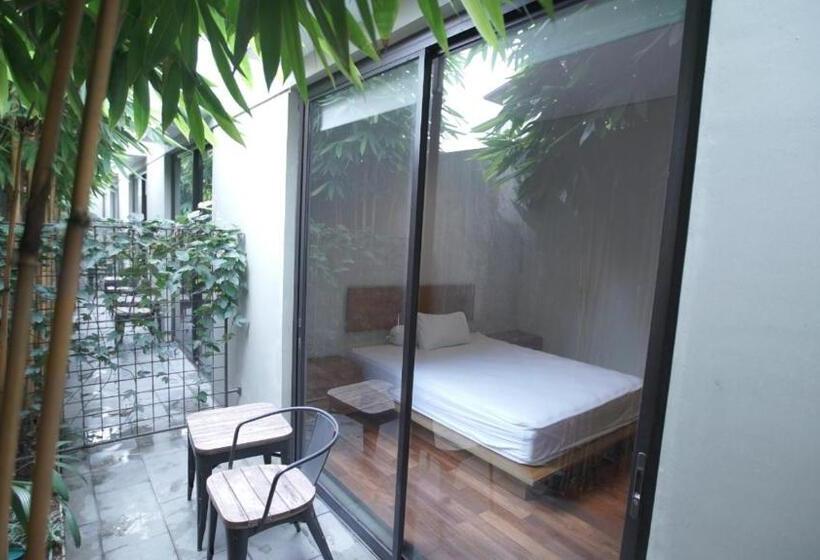 پانسیون The Heritage Karawaci