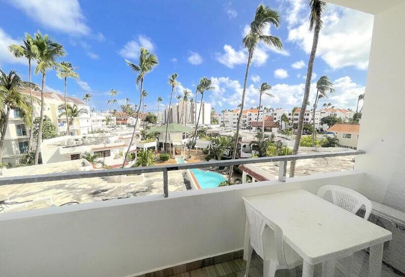 Rooftop Pool Ducassi Studio Suites Deluxe Hotel Beach Club & Spa