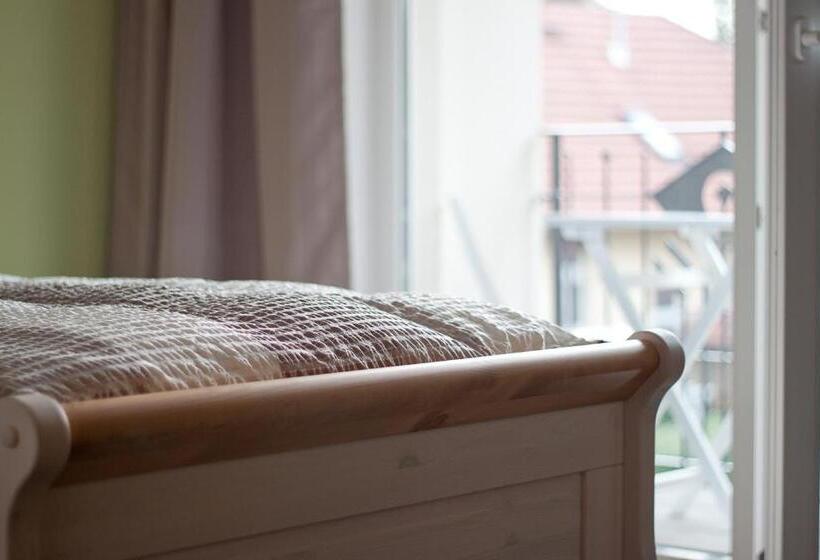 ホテル Cafe Hehrlich   Cafe, Pension & Mehr