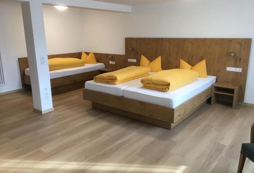 酒店 Gasthaus Storchen