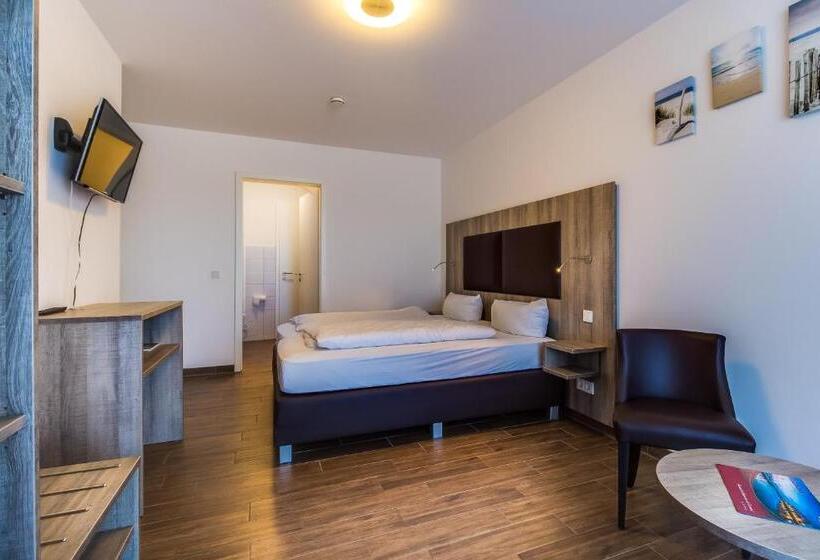 ホテル Lagovida Das Ferienresort Am Störmthaler See