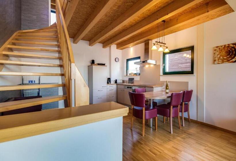 ホテル Lagovida Das Ferienresort Am Störmthaler See