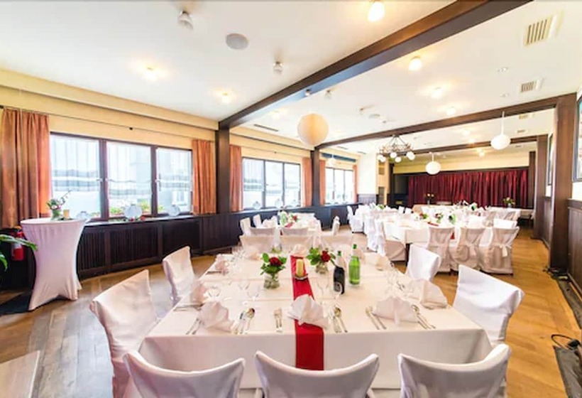 בית מלון כפרי Münchner Hofbräu Coburg