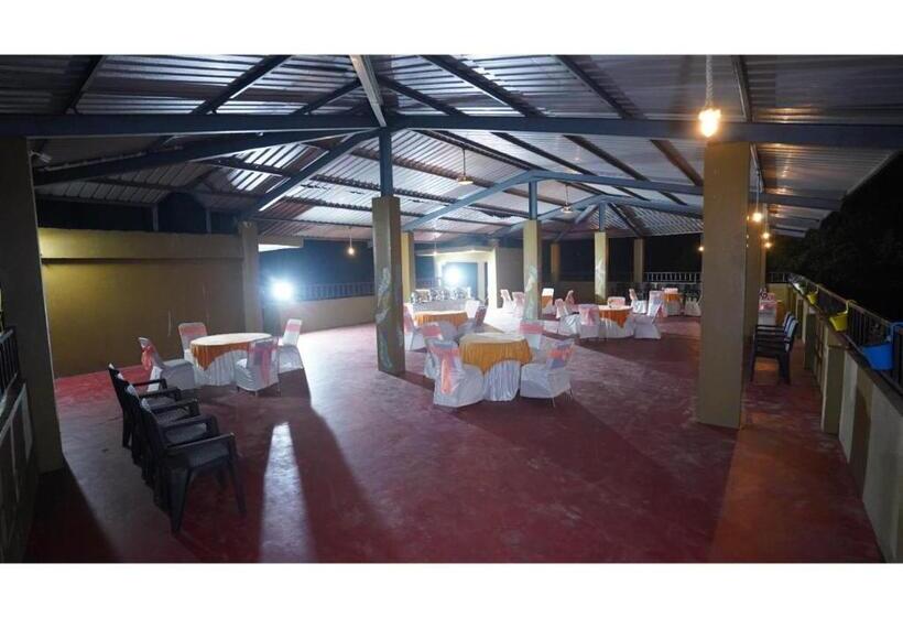 فندق Hr Dukes Den Resort